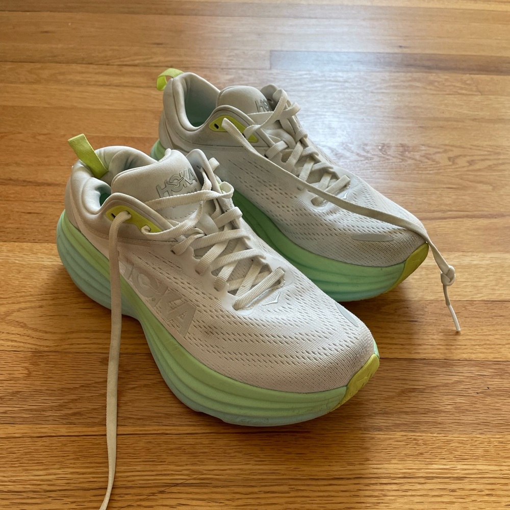 Womens Hoka Bondi 8 sneakers